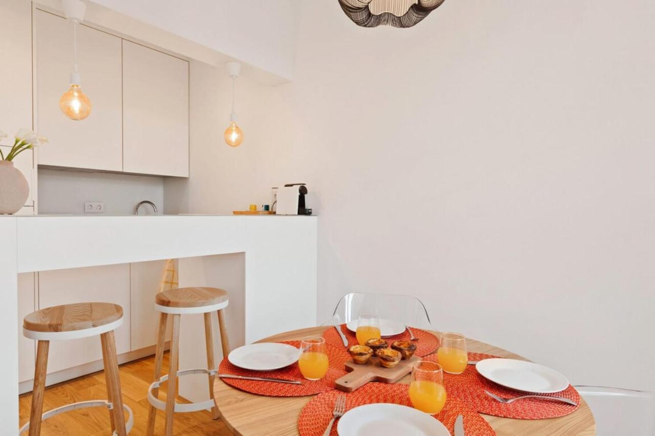 Modern Portuguese 1 Bedroom Apartment In Belem Lisbon Exterior photo