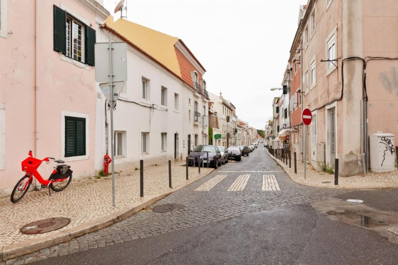Modern Portuguese 1 Bedroom Apartment In Belem Lisbon Exterior photo